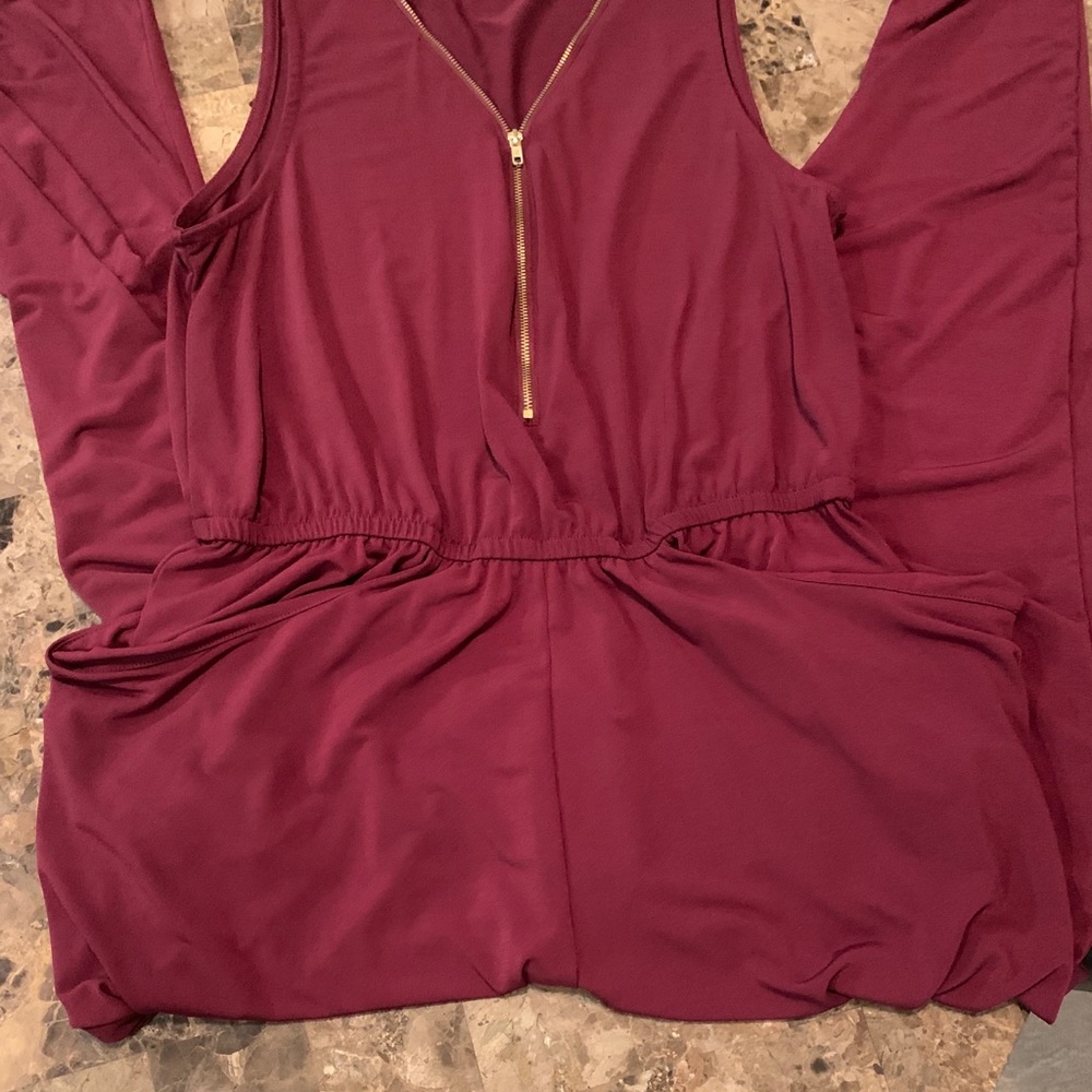 Burgundy jumpsuit - Picture 8 of 9